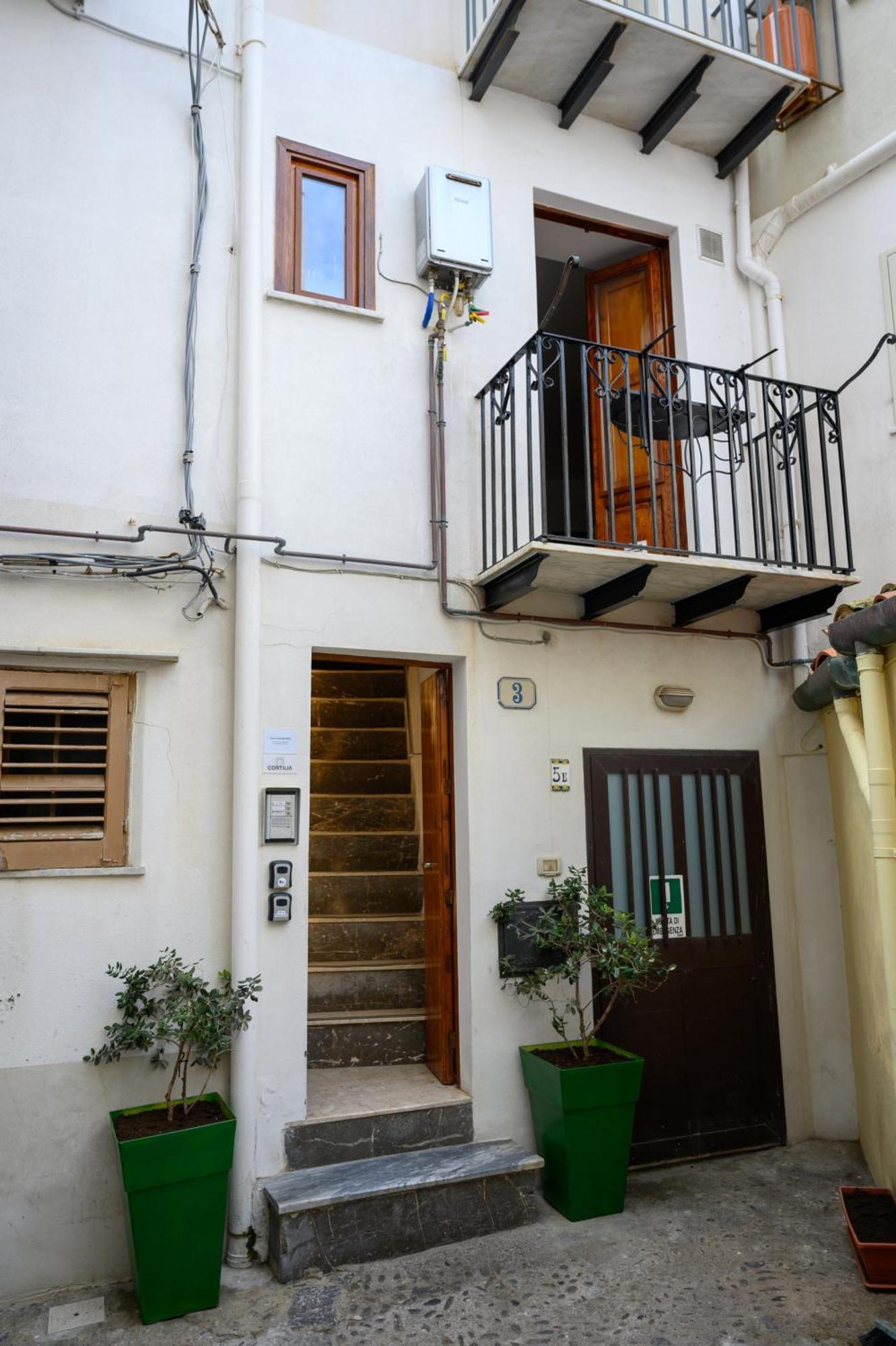 Cortilia Holiday House Cefalu Exterior photo